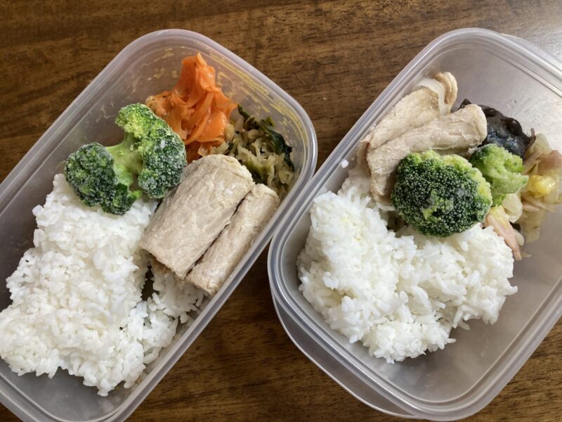 ワタミの宅食ダイレクト「いつでも五菜」豚の生姜焼き-2食分け