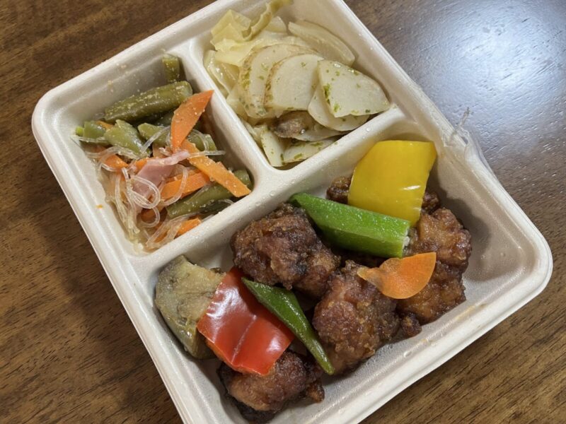 デリピックス：彩り野菜と鶏肉 バルサミコを使った洋風甘酢あんを温めたあと
